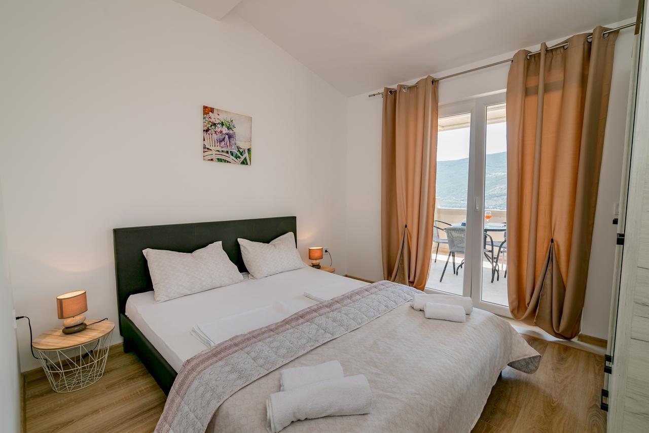 Vasic Apartments Herceg Novi Esterno foto